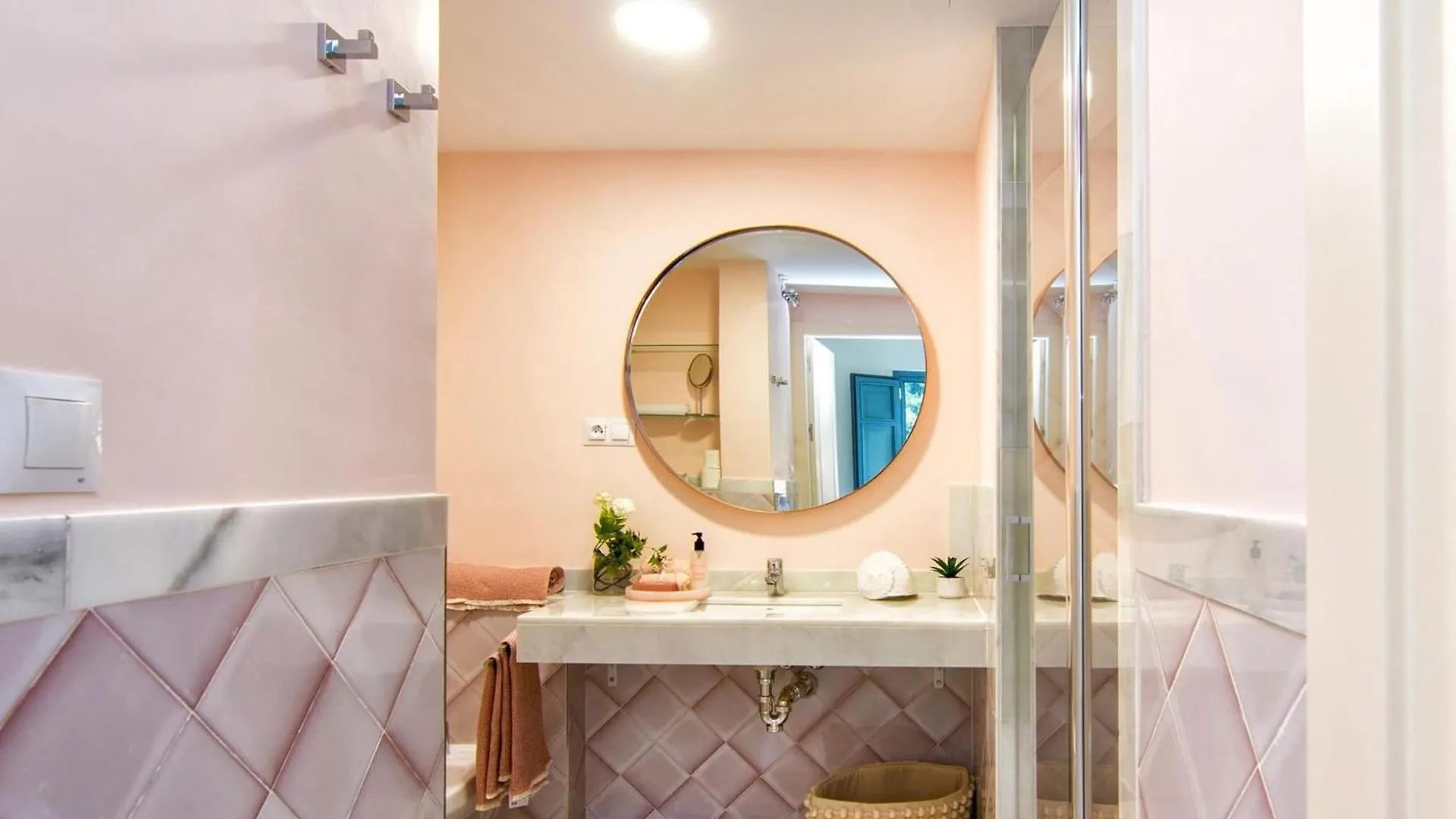 Apartment Chezmoihomes A Piece Of Heaven Over The Alhambra Granada